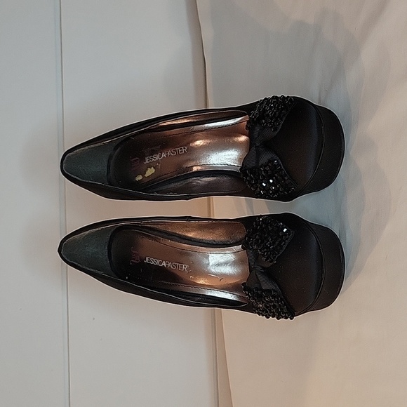 JUSTFAB Jessica Paster size 7 black platform heels with sequined bow - Picture 3 of 7